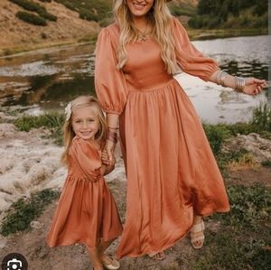 Ivy City Co Satin Genevieve Midi Dress